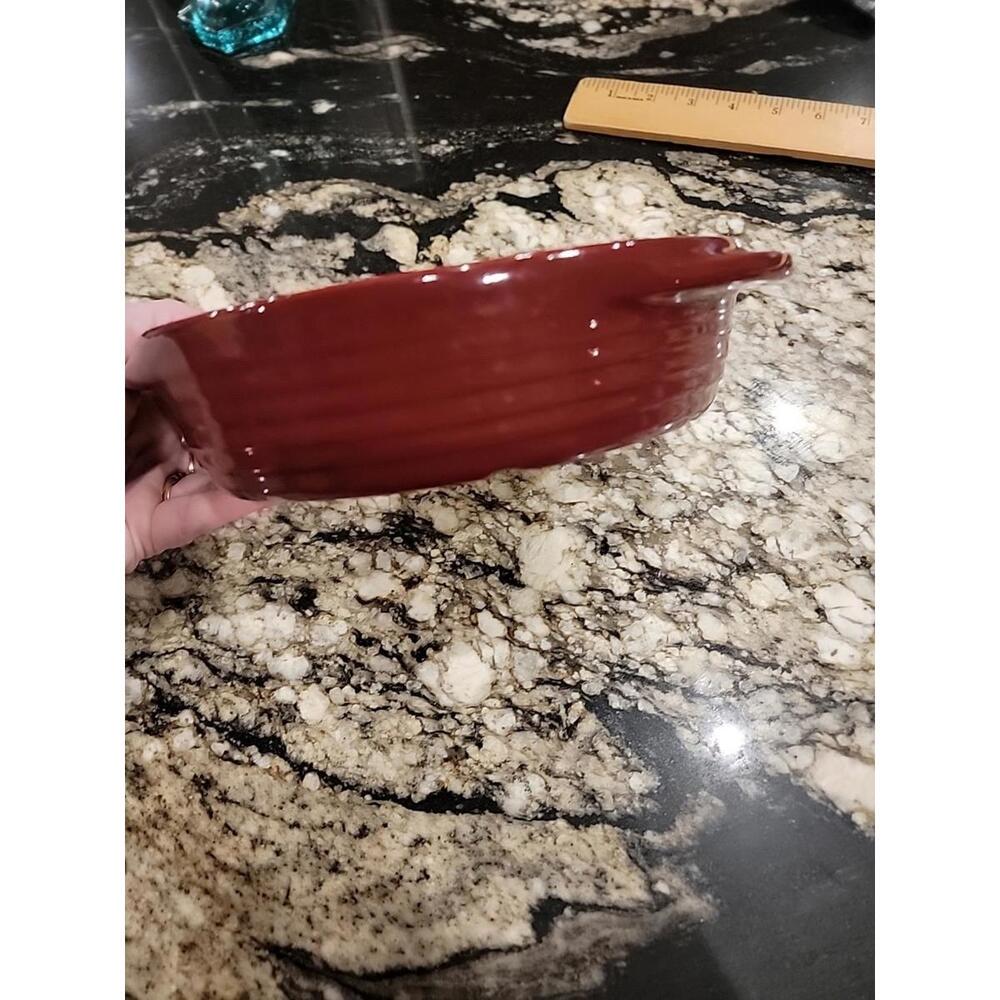 Pampered Chef New Family Heritage 8" Round Cranberry Baking Dish